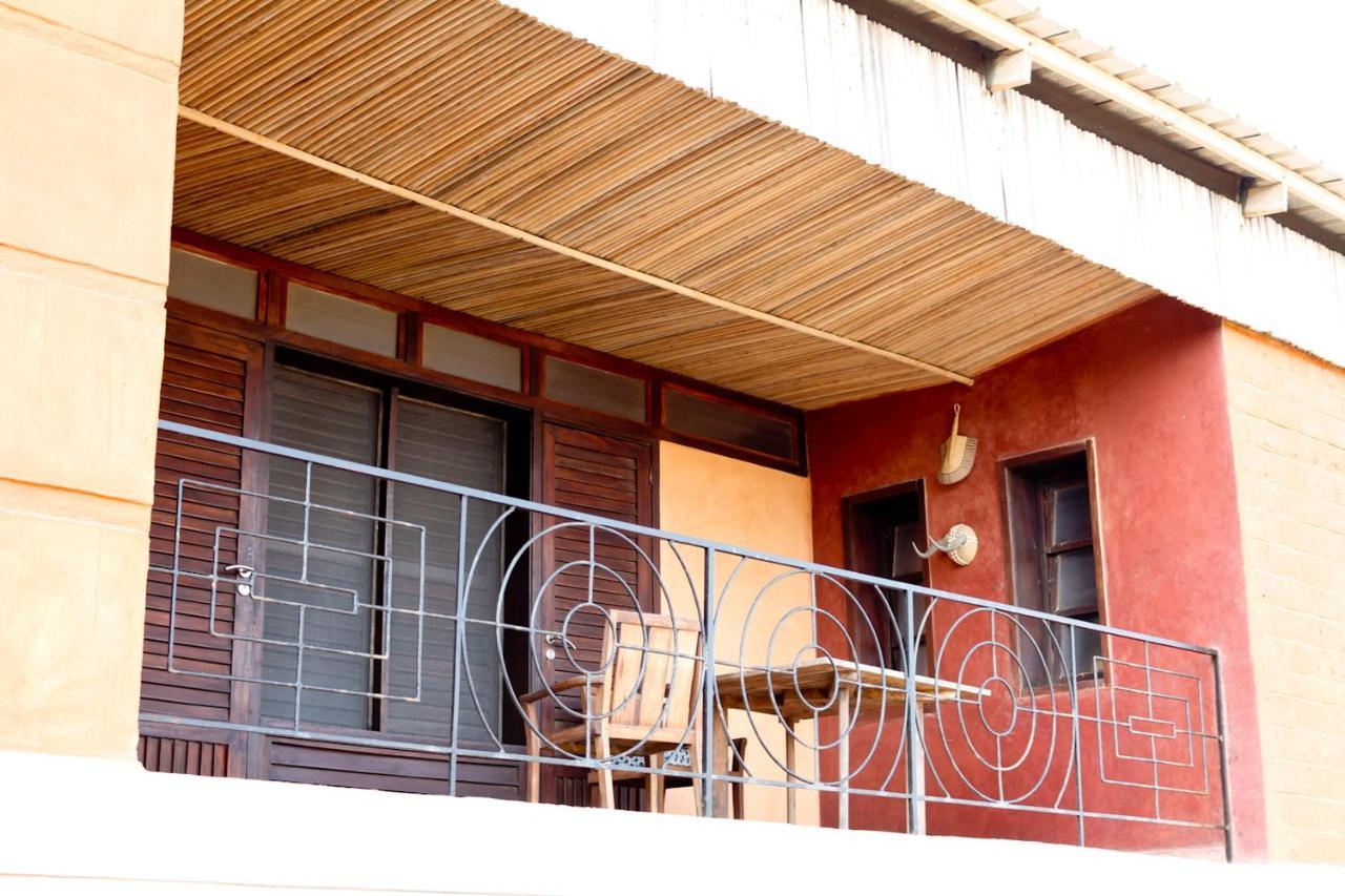 La Maison Bleue Lome Exterior photo