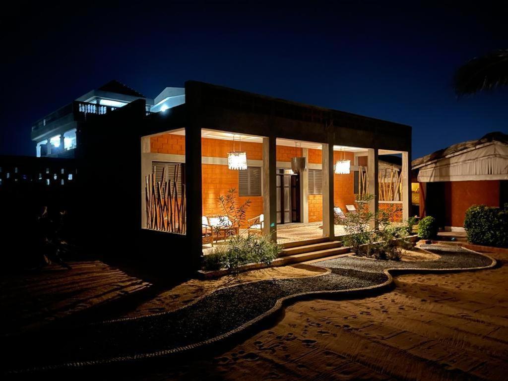 La Maison Bleue Lome Exterior photo